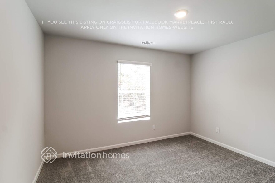 Building Photo - 744 Ashby Ct