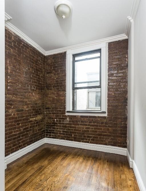 Building Photo - 219 E 23rd St
