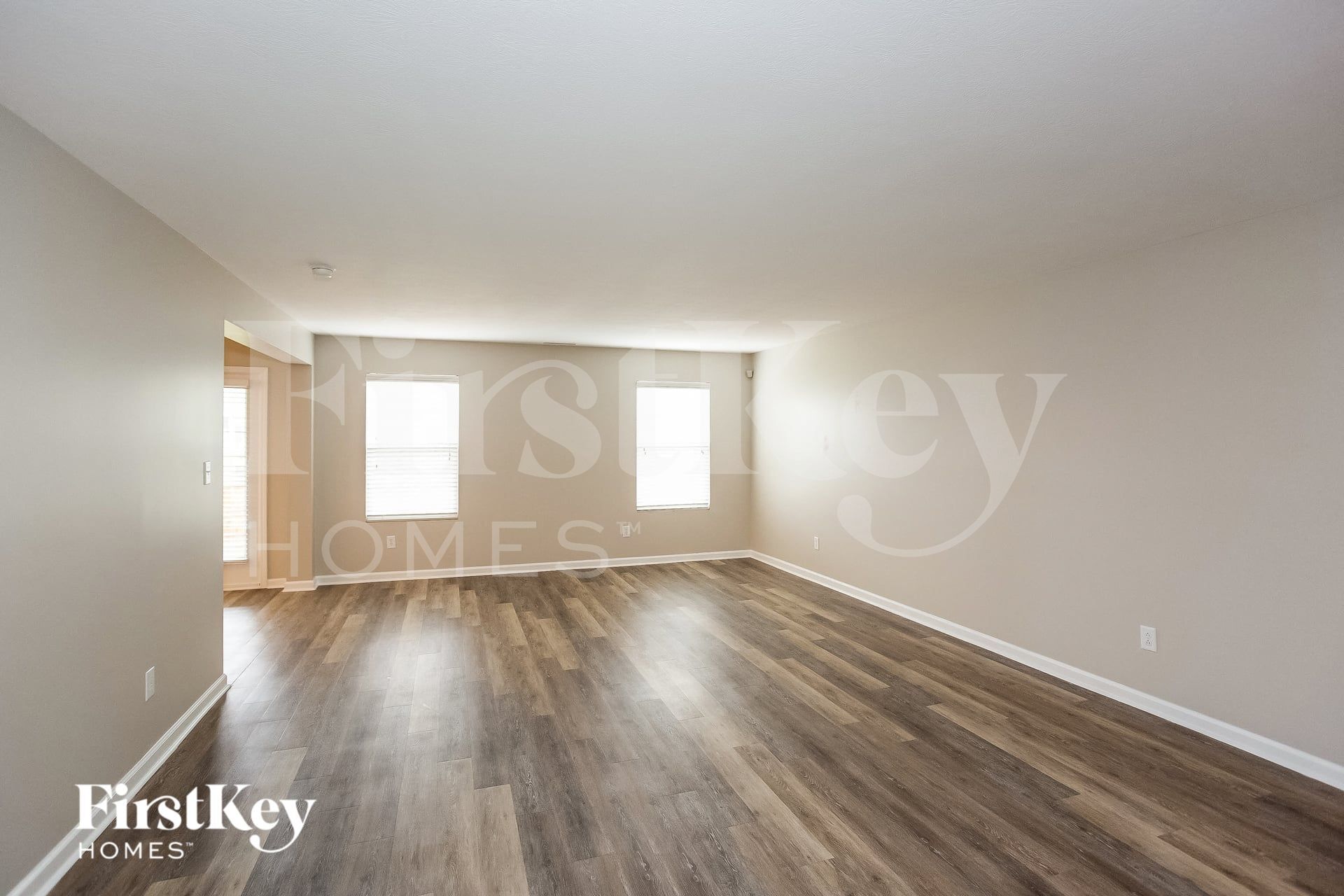 Building Photo - 15490 Farmland Ct