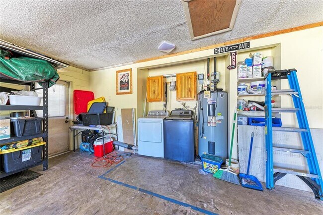 Building Photo - 1520 Sunnyhills Dr