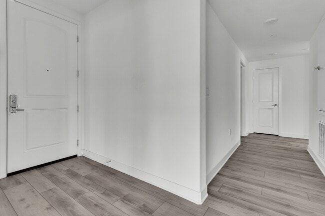 Building Photo - 1879 Union St