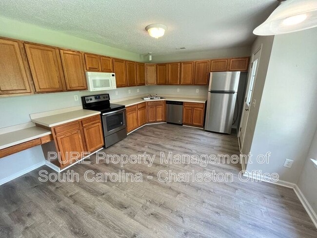 Building Photo - 7206 Sweetgrass Blvd