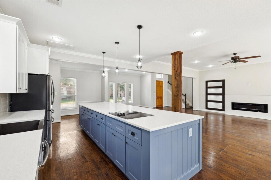 Building Photo - 6043 Fieldstone Dr