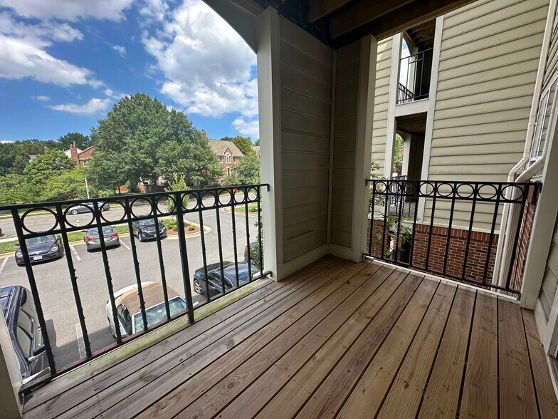 Balcony - 1100 Quaker Hill Dr