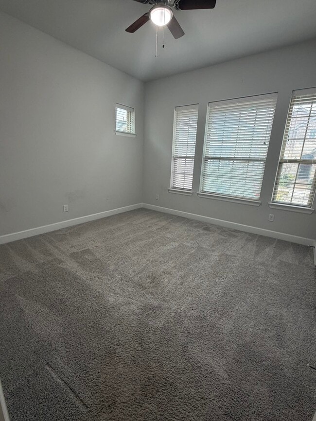 Building Photo - 1803 Desert Willow Wy