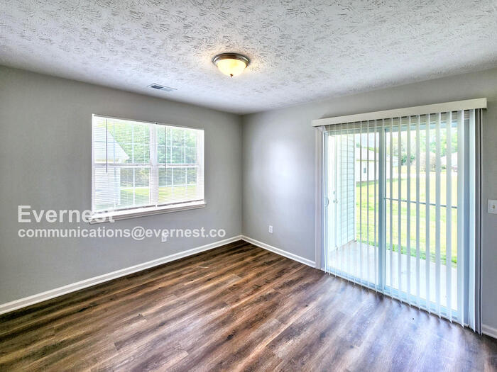 Building Photo - 303 Dove Point