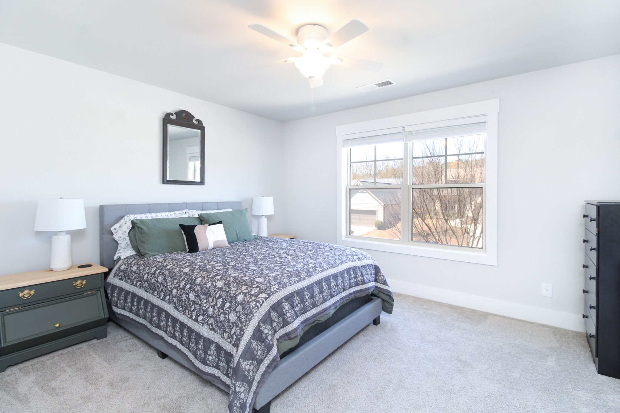 Building Photo - 421 Park W Blvd