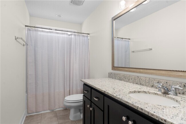 Building Photo - 767 Fairview Cir