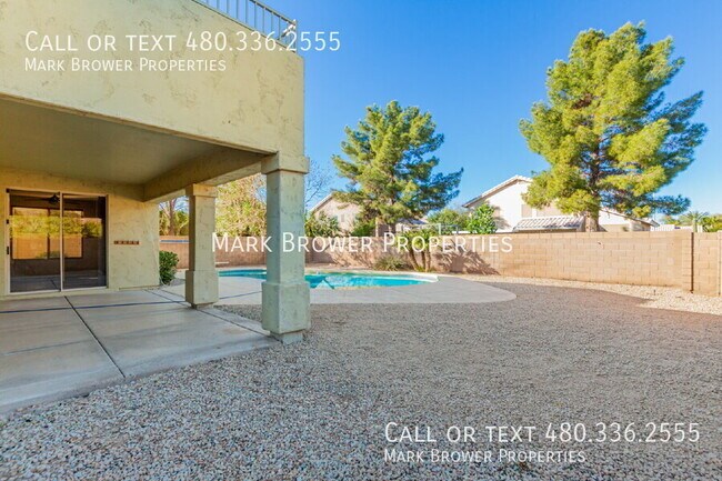 Building Photo - 1462 W. Roadrunner Dr.