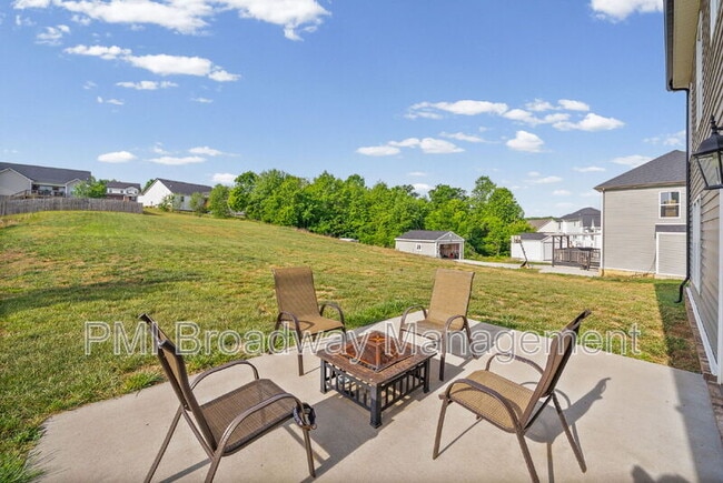 Building Photo - 474 Indian Overlook