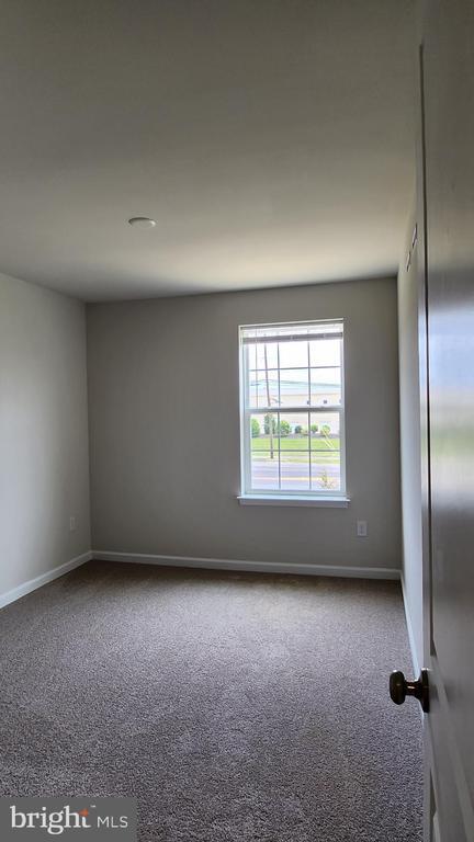 Building Photo - 15 Nelsons Wy
