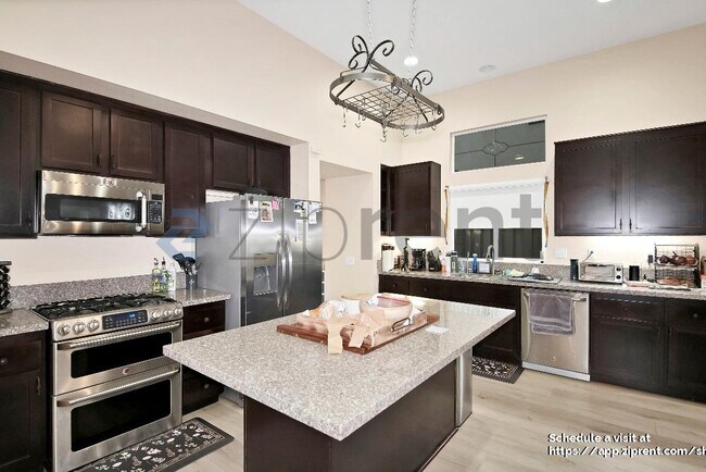 Building Photo - 34142 Dianthus Ln