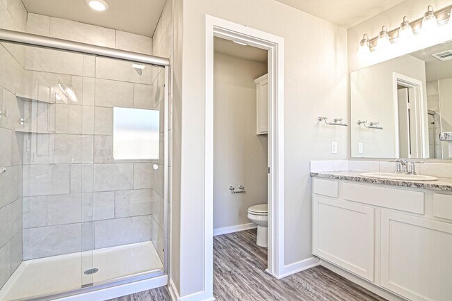 Building Photo - 2714 Southwest St