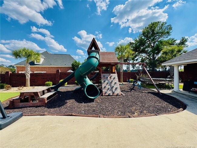 Building Photo - 262 Citadel Ct
