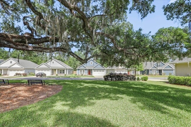 Building Photo - 855 Avery Park Dr