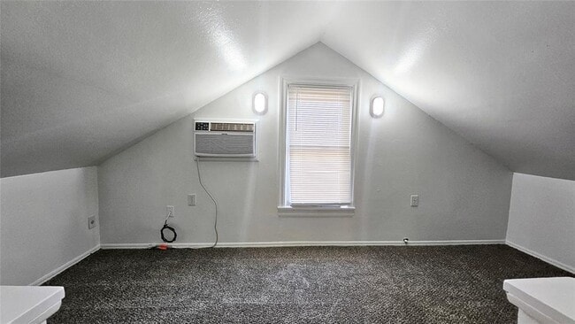 Building Photo - 205 Madison Ave NE