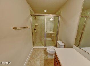 Building Photo - 802 Aldenham Ln