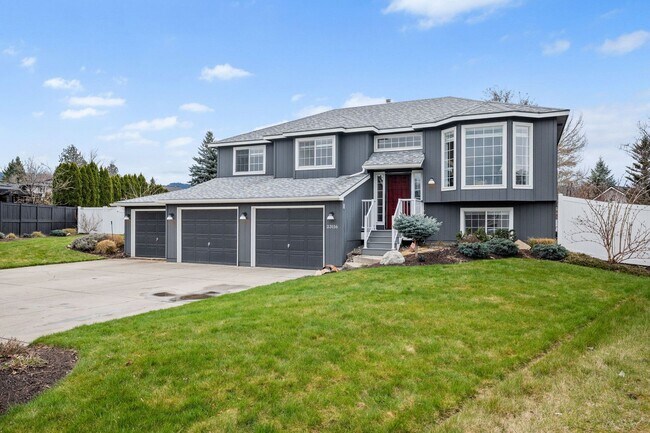 Building Photo - Gorgeous Liberty Lake 5 Bedroom Home!