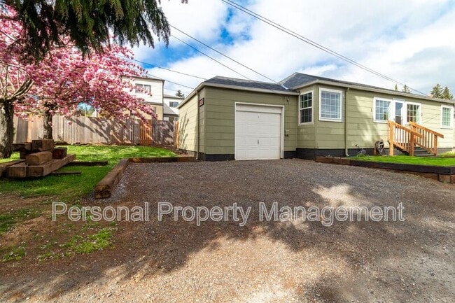 Building Photo - 1337 Z St