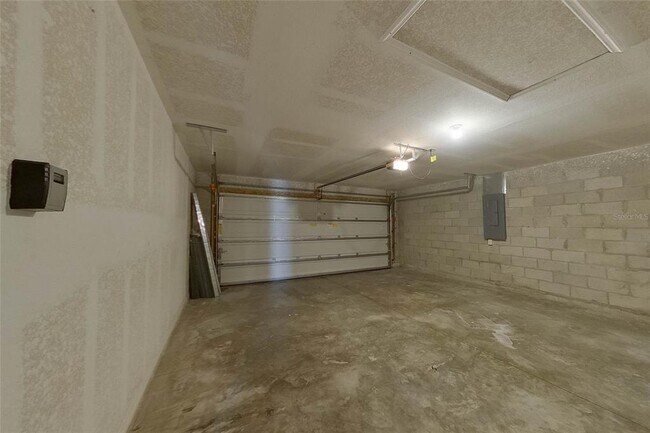 Building Photo - 2838 NW 19th Pl