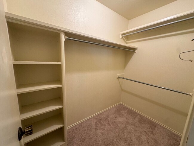 Building Photo - Lubbock Cooper ISD Gem: Ready-to-Rent July...