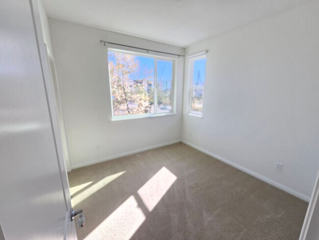 Building Photo - Beautiful San Jose Home