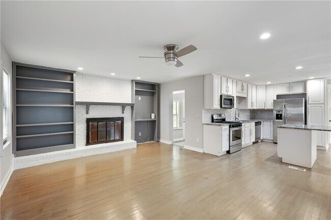 Building Photo - 3207 Bobbie Ln