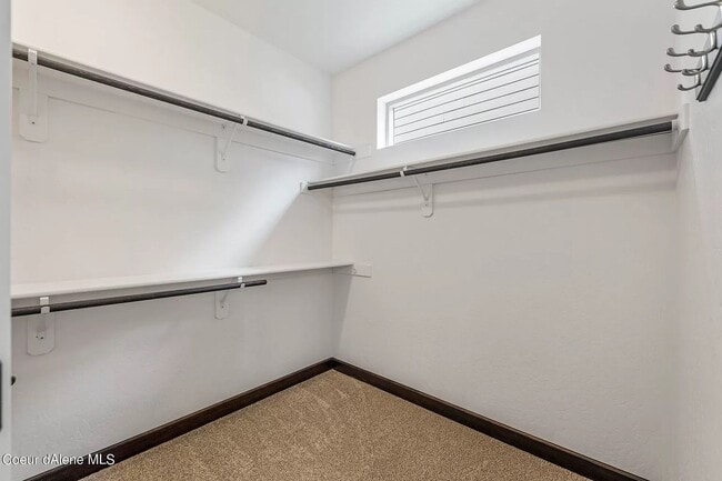 Building Photo - Luxurious Single-Level Rancher in Post Falls