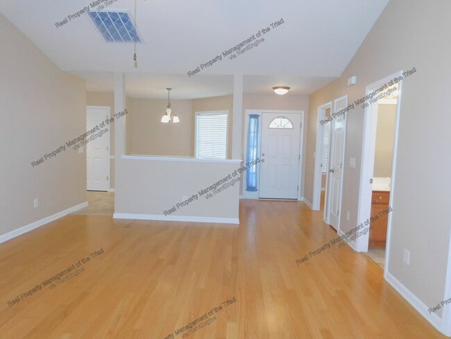 Building Photo - 5012 Philly Ln