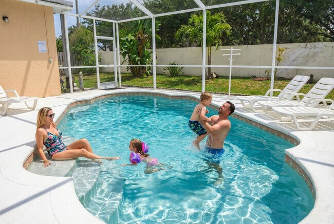 Building Photo - 11509 Glenmont Dr