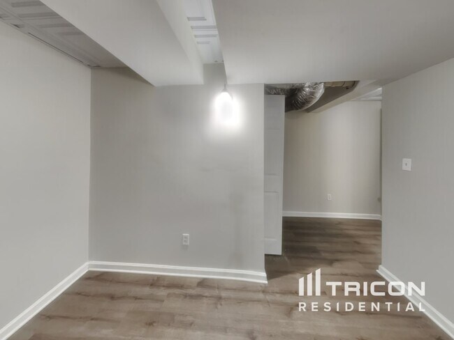 Building Photo - 325 Cypress Ln