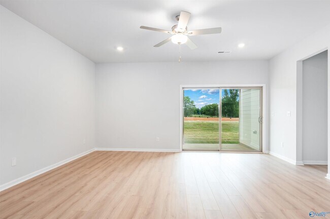 Building Photo - 14441 Mountain Strm Dr