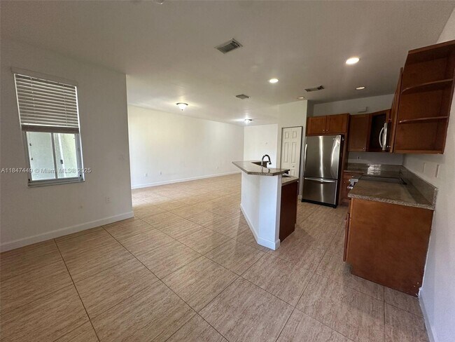 Building Photo - 10717 NW 75th Terrace