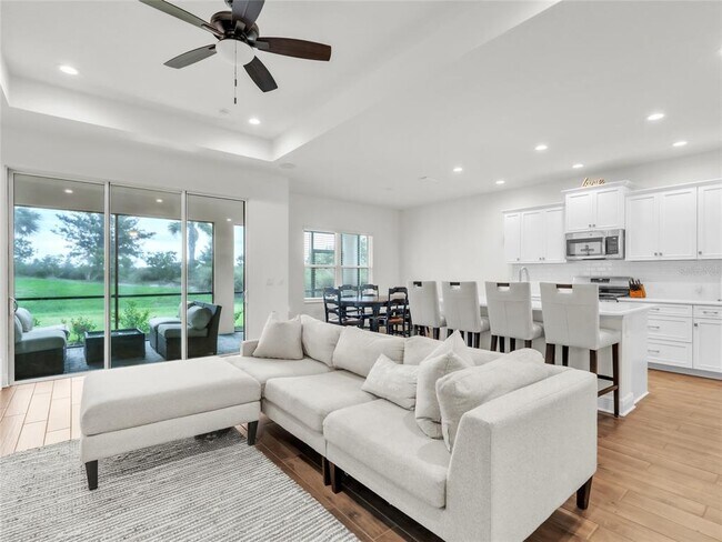 Building Photo - 10108 Hammock Brook Dr