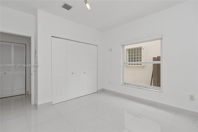 Building Photo - 7333 NW 108th Ct