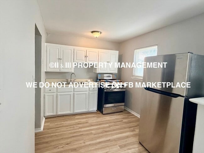 Building Photo - 4901 Woodend Ave