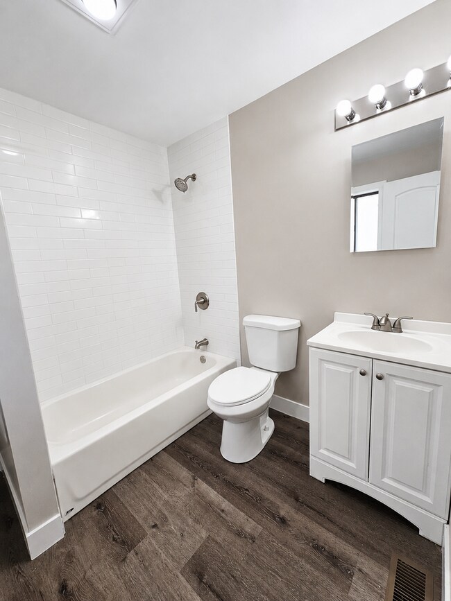 Building Photo - Spacious 4-Bedroom, 2-Bath Home with Updated Interior