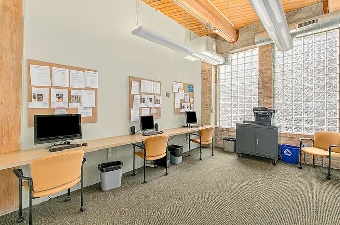 Business center - 1040 W Adams St