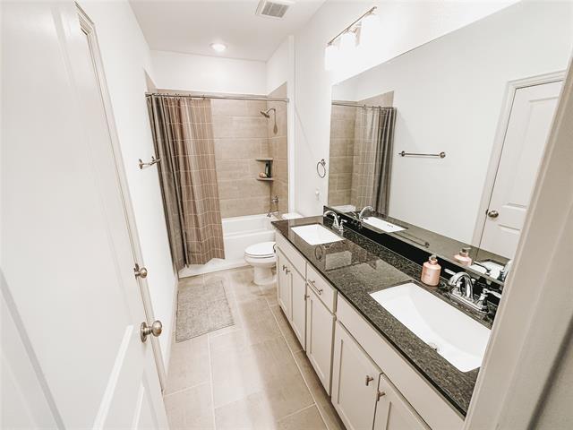 Building Photo - 8913 Swallowtail St