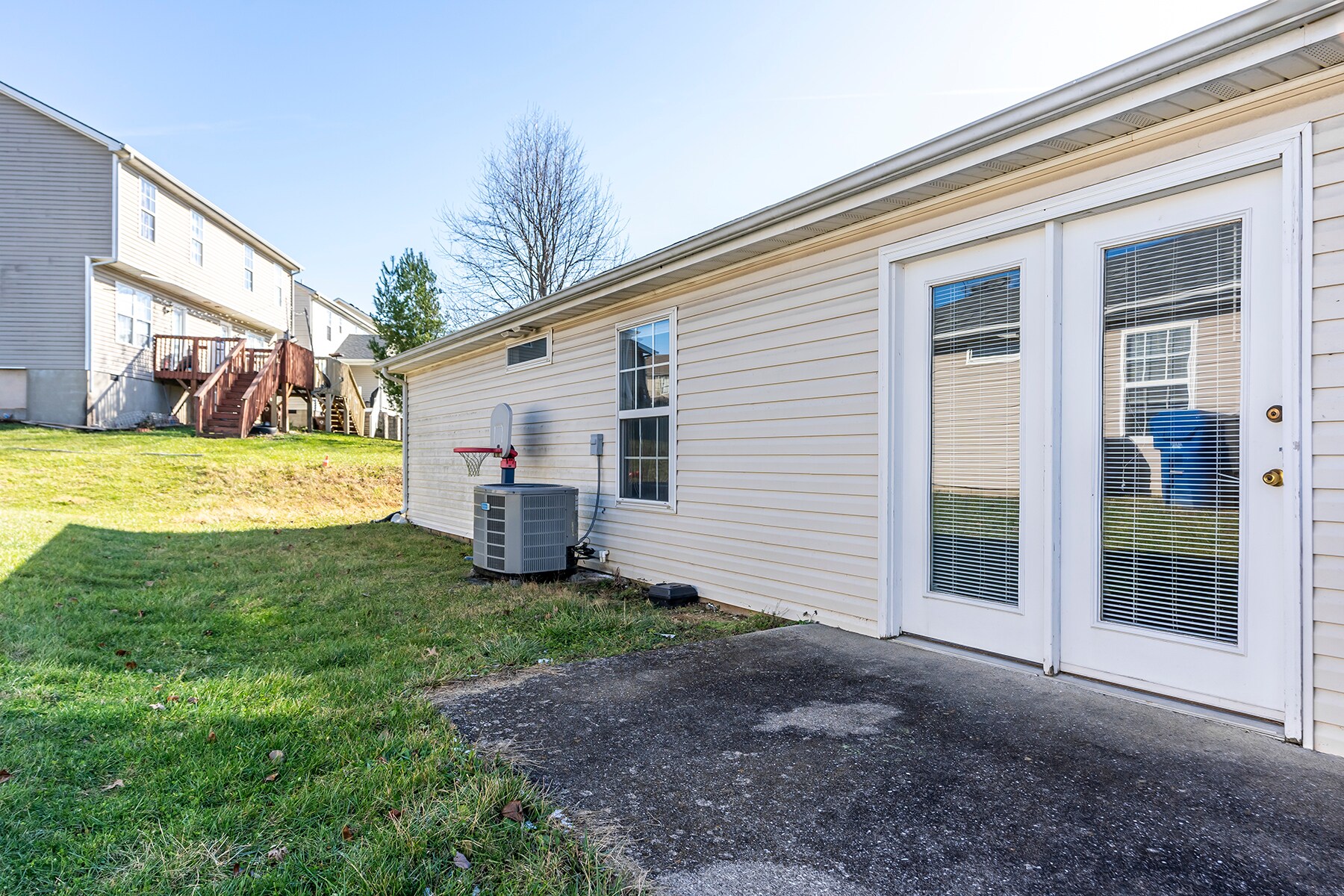Building Photo - 405 Cricket Ln