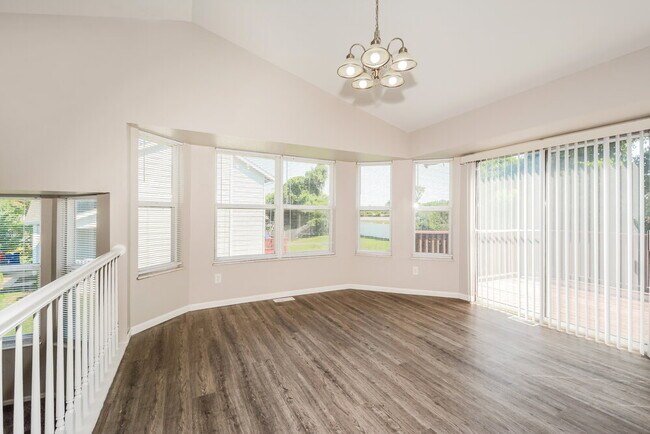 Building Photo - 14368 Jamestown Bay Dr