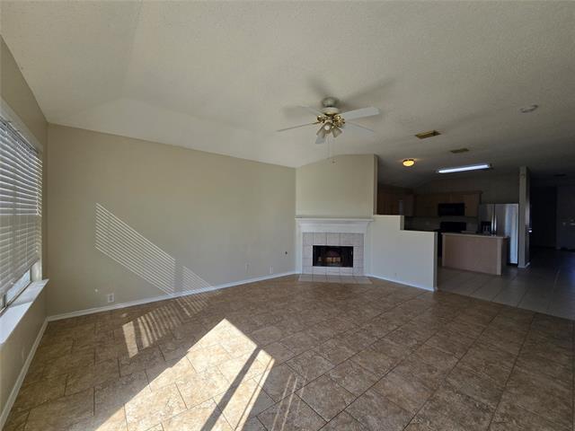 Building Photo - 1400 Kilkenny Dr