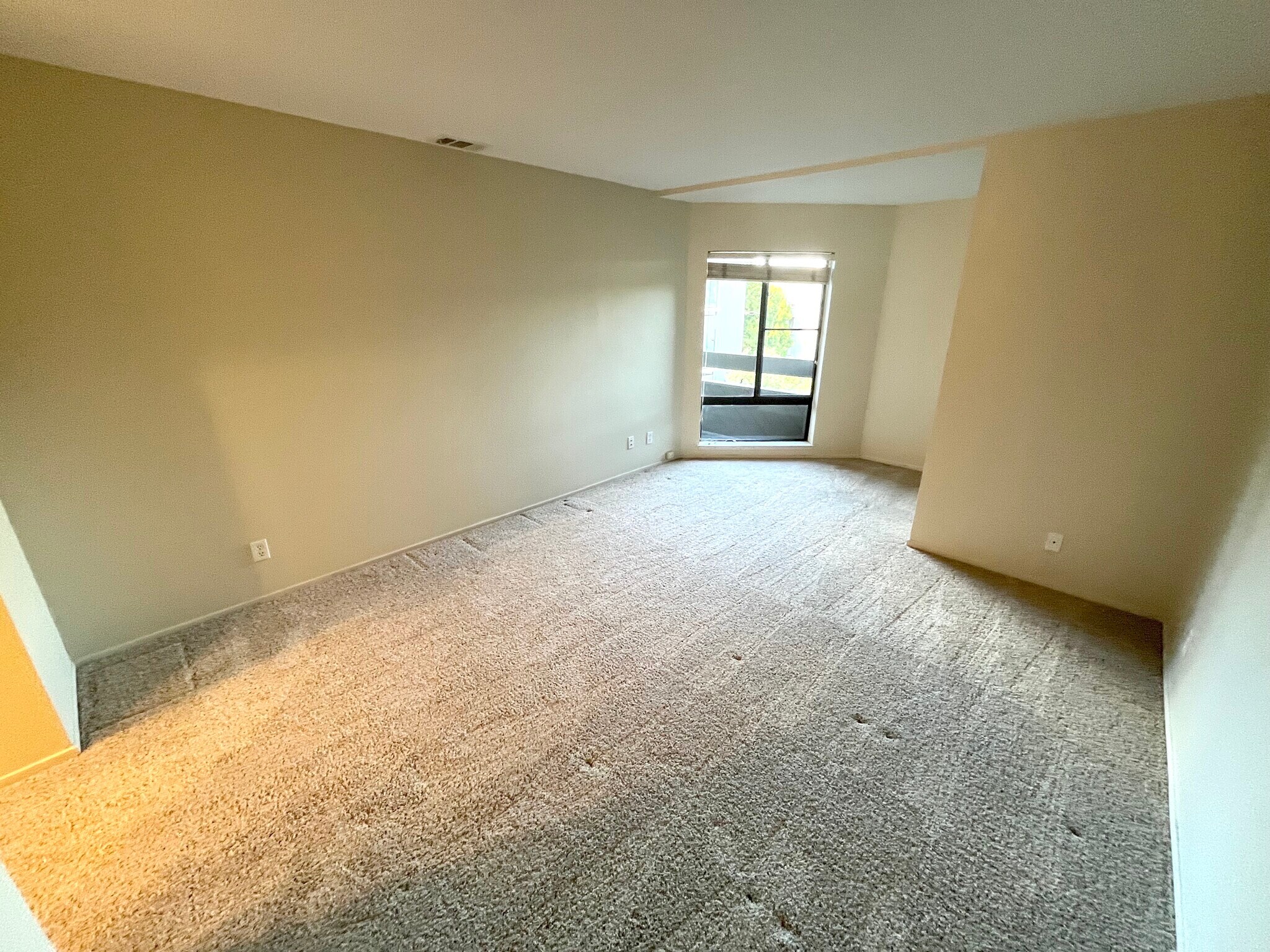 Building Photo - 815 Sea Spray Ln