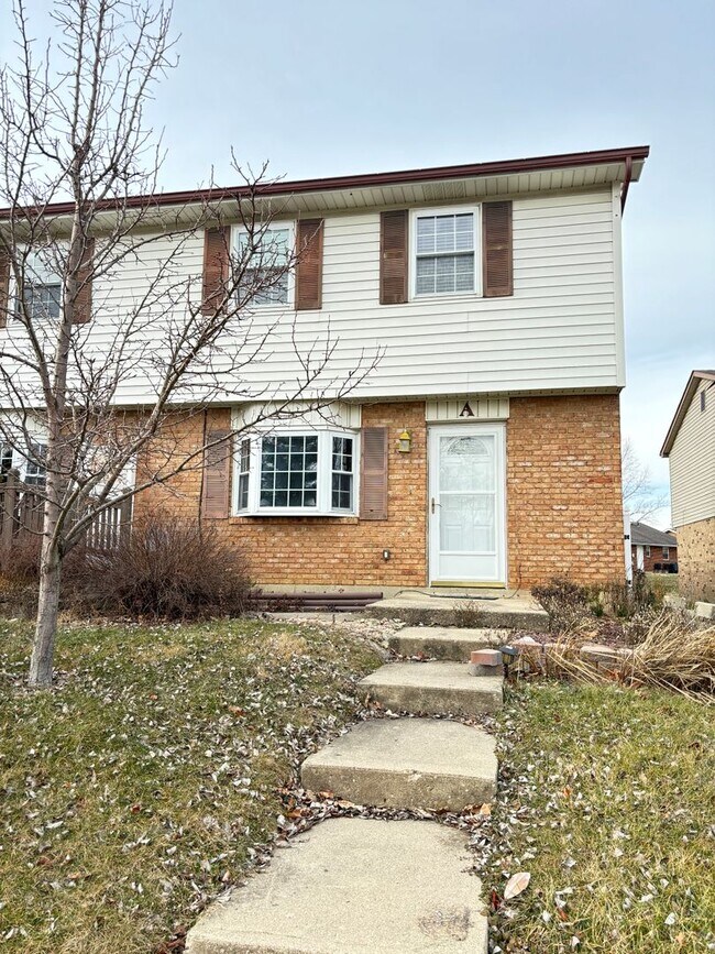 Primary Photo - 1173 Navaho Dr