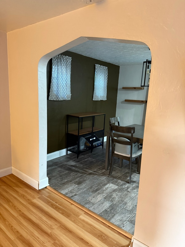 Building Photo - 4221 Tuxey Ave