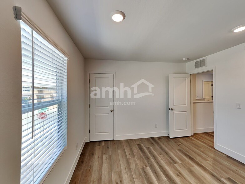 Building Photo - 4231 Halo Hollyhock St