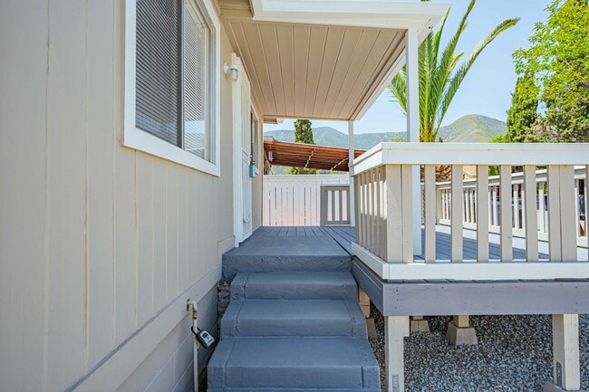 Building Photo - 32958 Urban Ave