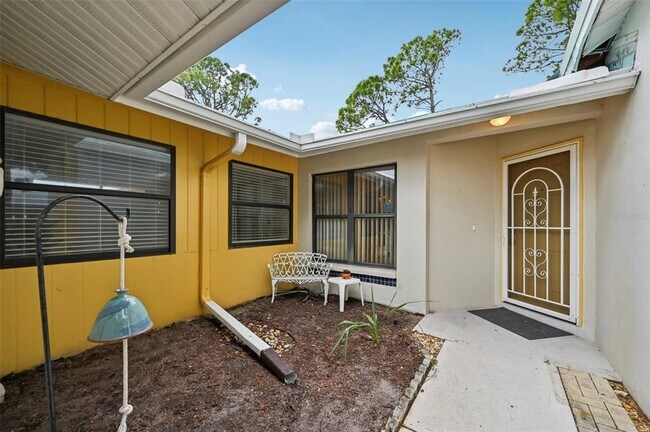 Building Photo - 227 Southampton Dr