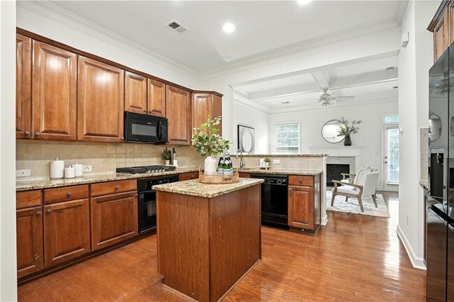 Building Photo - 3643 Gambrell Ln