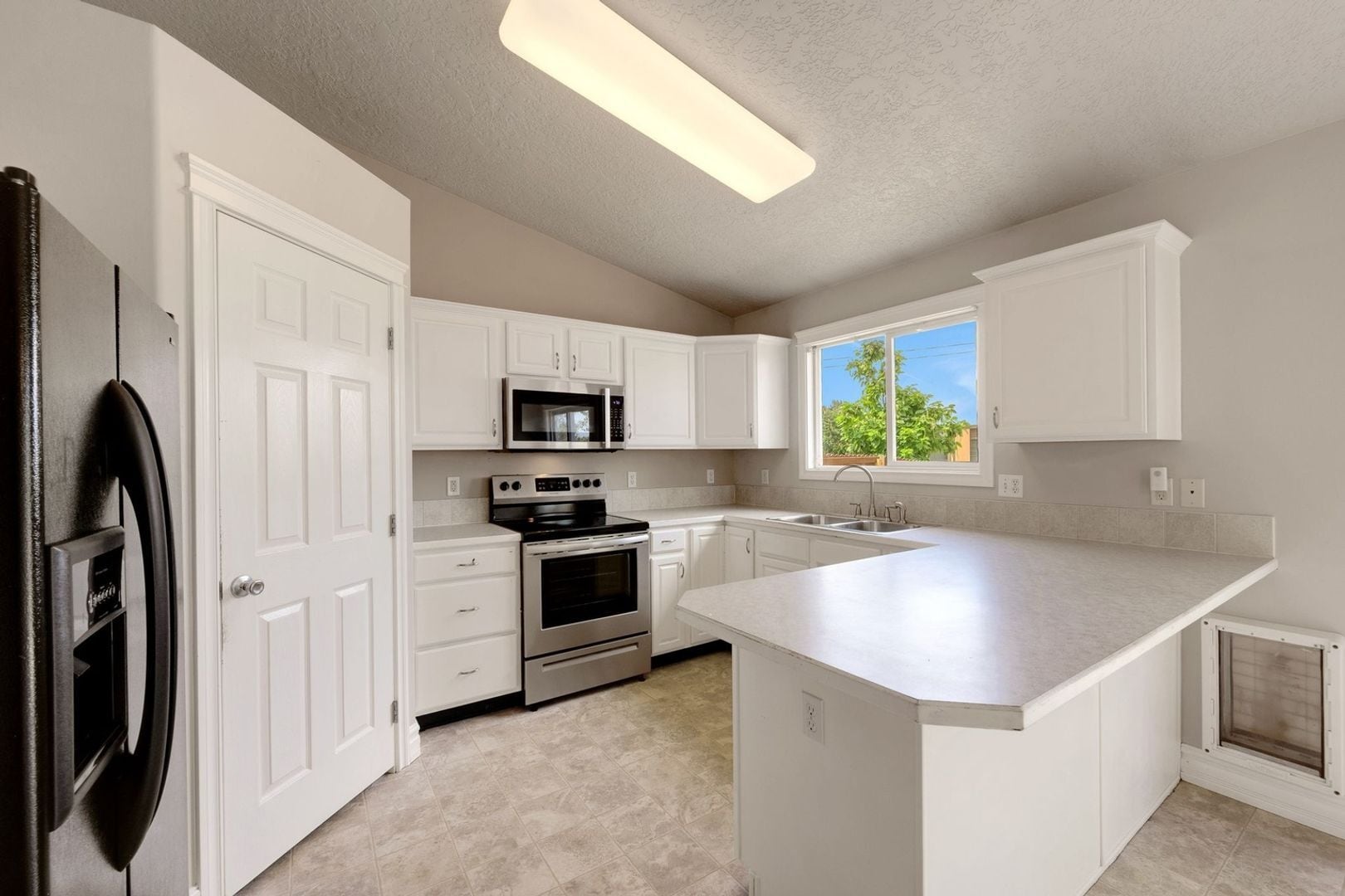 Building Photo - 1132 Berwick Ct